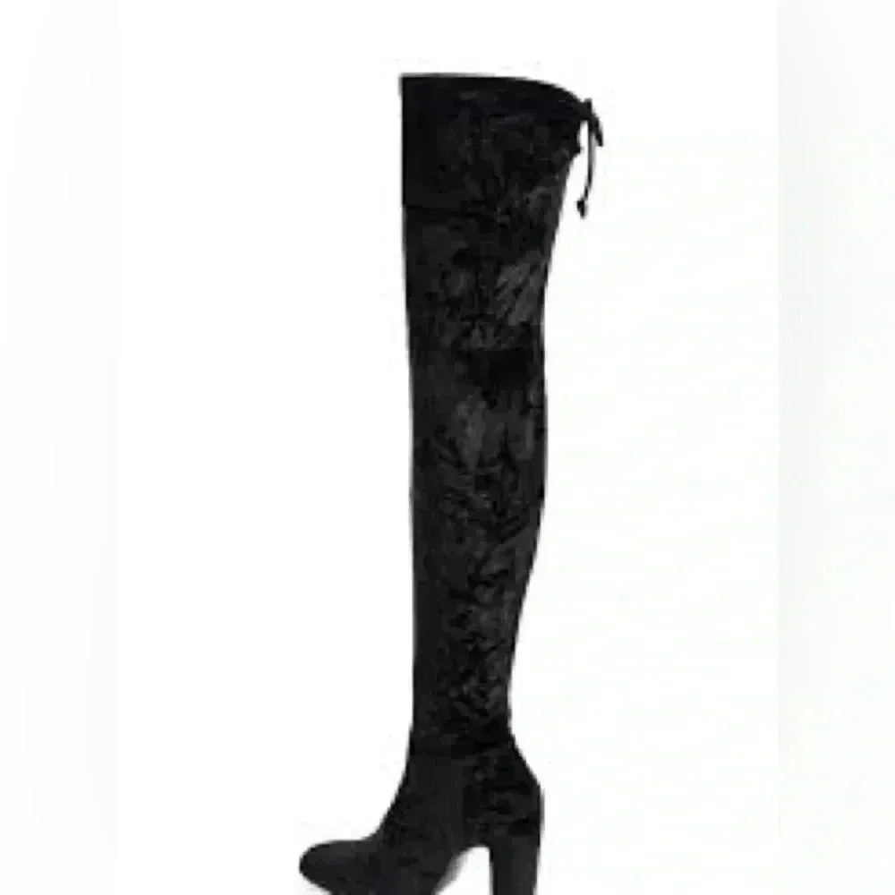 STUART WEITZMAN
Vidaland Convertible Boot in Black Crushed Velvet - Picture 2 of 11